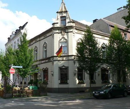 Stadt-Gut-Hotel Zum Rathaus Oberhausen Kültér fotó